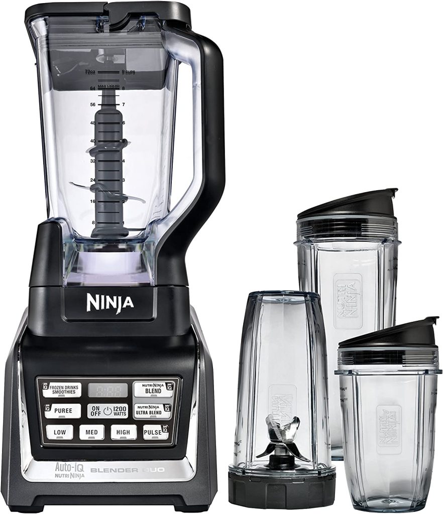 Best Blenders Review.
the front of the image surrounded by a blenders Nutri Ninja BL642